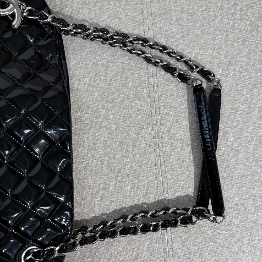 CHANEL Black Patent Leather Shoulder Tote SHW XL - Picture 8 of 16